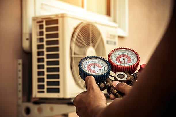 Professional Ac Installation technician working in Fletcher, OK